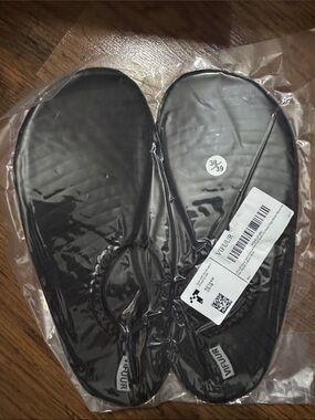 Black Women's Water Slippers